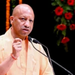 “ये तैयारी कर रखी है आपने…?” ब्रजघाट पर गंदगी देख कमिश्नर भड़के, महिला अधिकारी को मौके पर लगाई फटकार