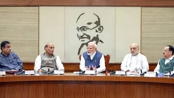 मोदी कैबिनेट में बड़ा फेरबदल! कई मंत्रियों की छुट्टी तय? नए चेहरों को मिल सकती है बड़ी जिम्मेदारी