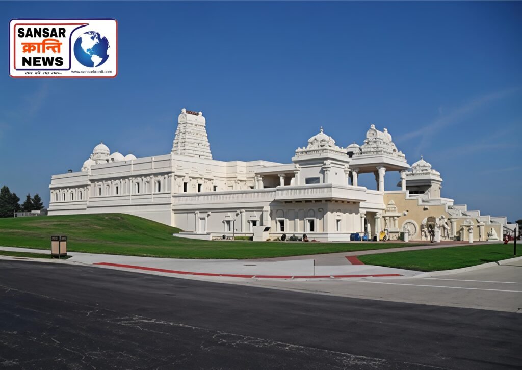 हिंदू मंदिर को निशाना बनाने की कथित योजना,  घर से मिले हथियार और कारतूस